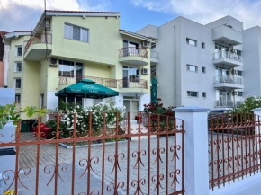Casa Servus Junior